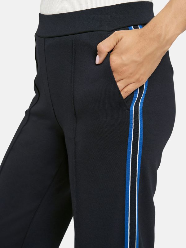 0126-0957-Interlock-Pants-with-side-stripe-marine-XS-XL-95