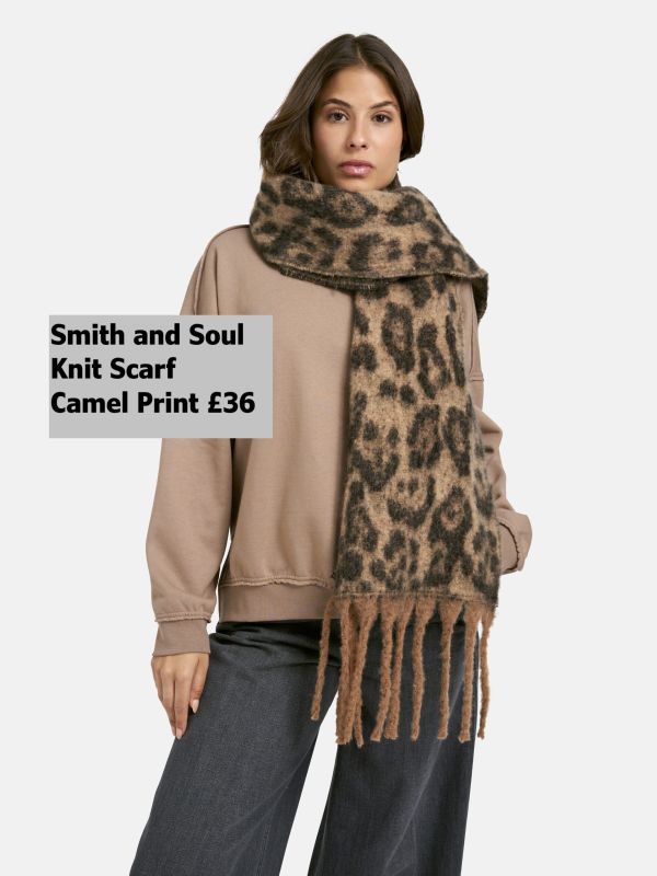 1025-1078-Knit-Scarf-Camel-Print-36