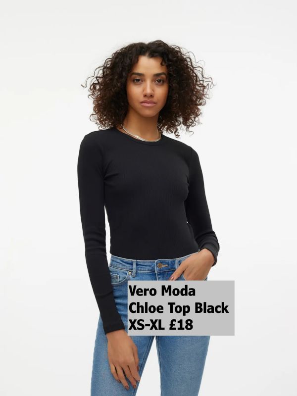 10306897 Chloe Ls Short Top Black XS XL £18 Model 1