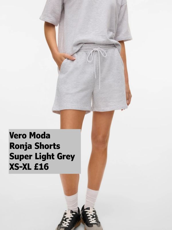 10325630 Ronja Shorts Super Light Grey XS XL £16