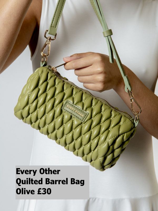 12163-Quilted-Barrel-bag-30-olive
