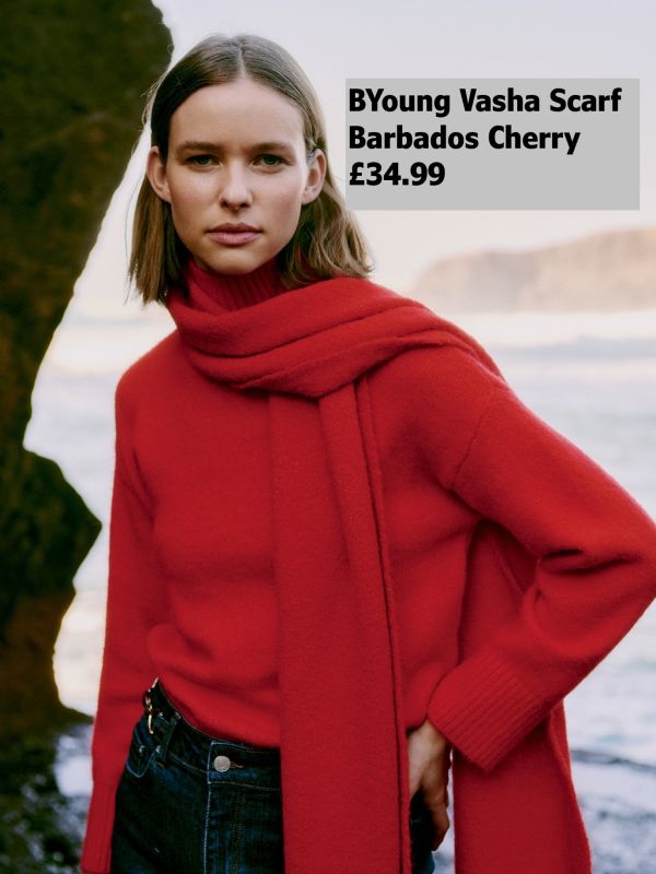 20818019 Vasha Scarf 2 Barbados Cherry £34.99 Model 1