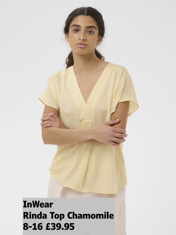 30105188 Rinda Top Chamomile 8 16 £39.95 Model 4
